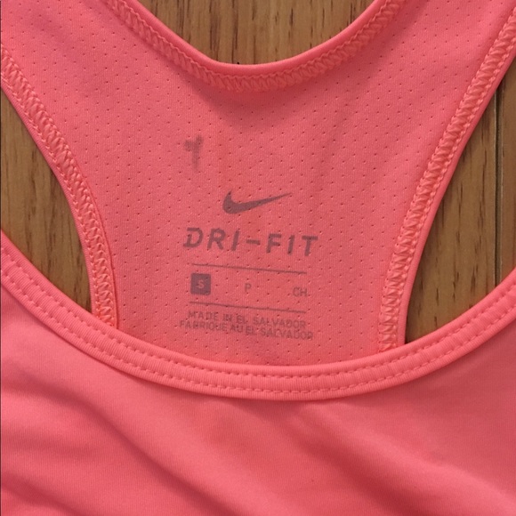 Nike Neon Pink Tank. - Picture 3 of 3